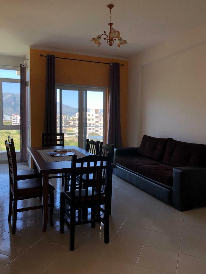 Rainbow Holiday Apartments Vlorë Esterno foto