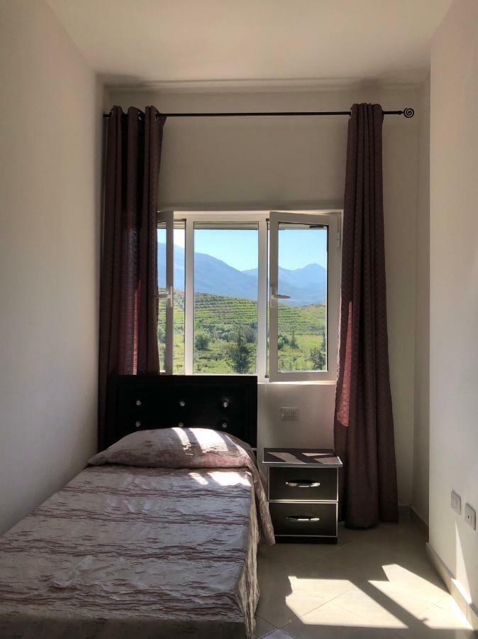 Rainbow Holiday Apartments Vlorë Esterno foto